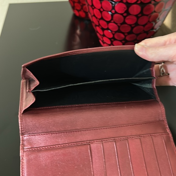 Gucci Heart Clasp GG Monogram Tan and Pink Continental Wallet - Picture 16 of 17